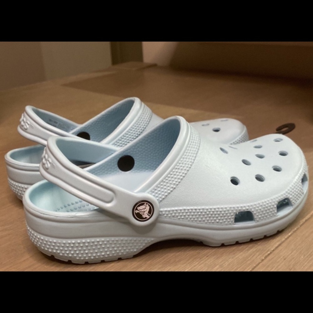Crocs - Picture 4 of 5